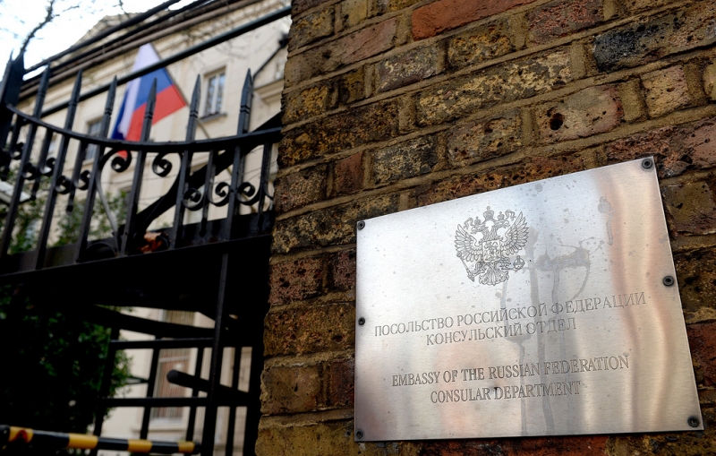 Посольство РФ: Лондон пытается отвлечь население от Brexit с помощью "дела Скрипалей"
